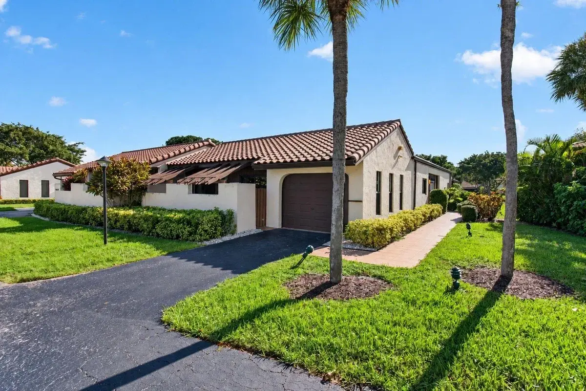 21923 Arriba Real, Boca Raton: photo 1 of 32