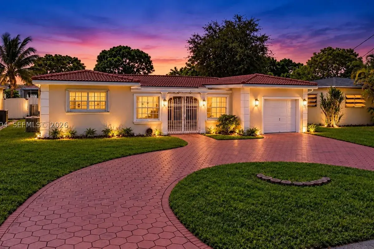 7820 Granada Blvd, Miramar: photo 1 of 20