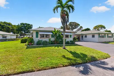 842 Meadowlark Ln, Delray Beach: photo 1 of 30