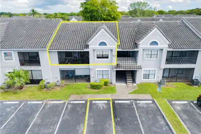 15050 SW 103rd Ter #7202, Miami: photo 1 of 8