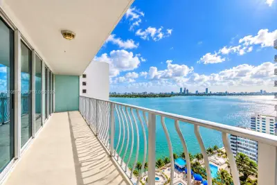7601 E Treasure Dr #2324, North Bay Village: photo 1 of 28