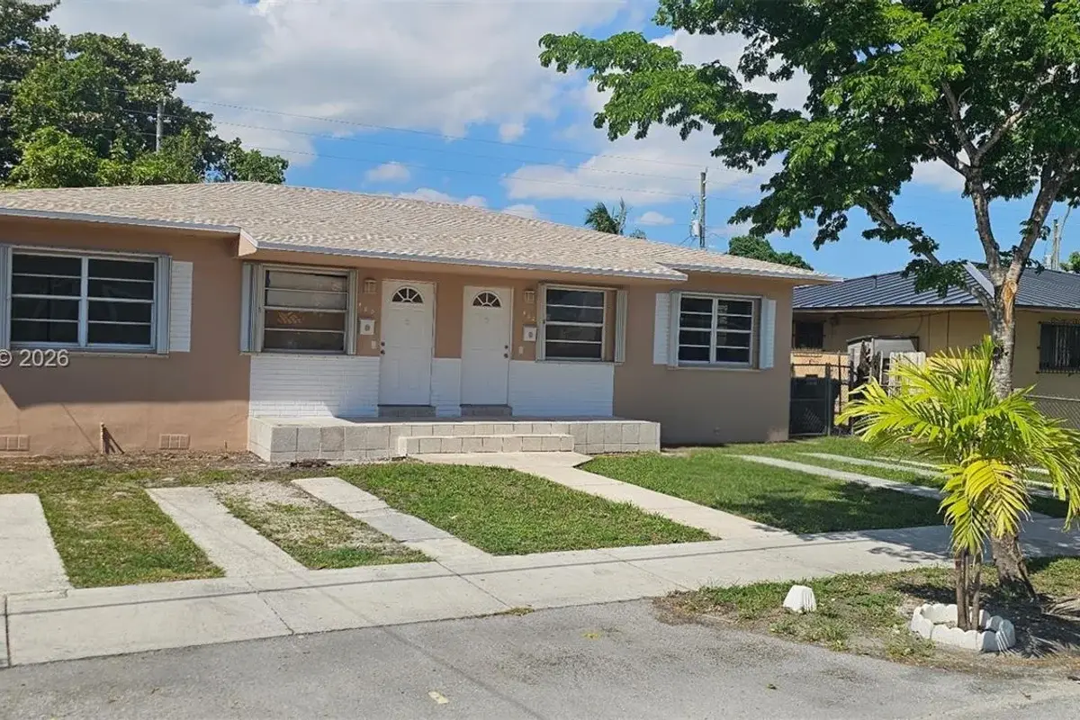 462 NW 25th Ct, Miami: photo 1 of 3
