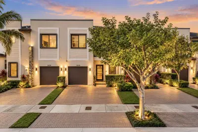 20538 NE 2nd Ct, Miami: photo 1 of 42