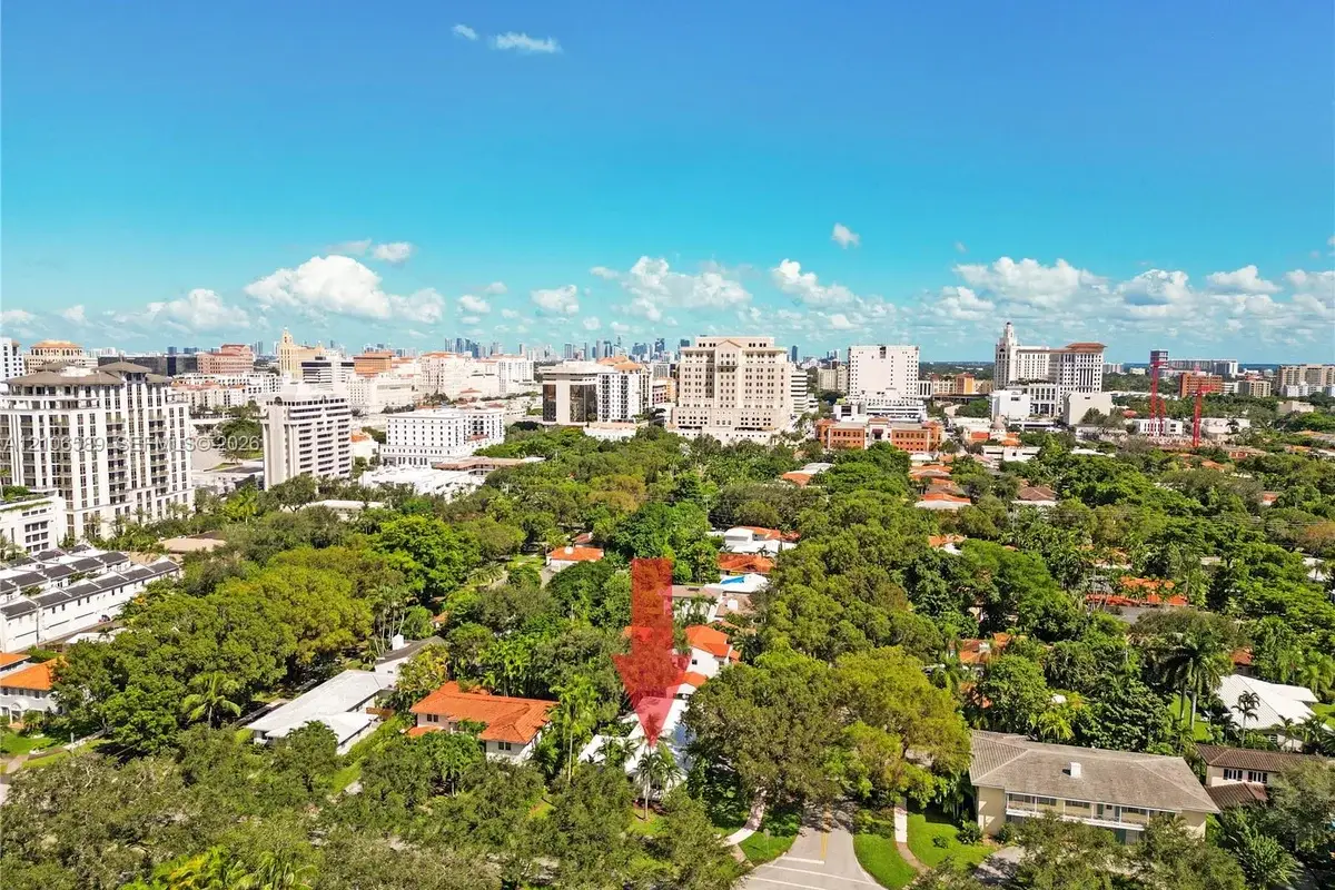 545 Sevilla Ave #2, Coral Gables: photo 1 of 17