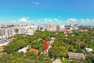545 Sevilla Ave #2, Coral Gables: photo 1 of 17