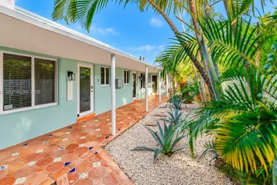 443 NE 17th Way, Fort Lauderdale: photo 1 of 78