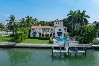 4760 N Bay Rd, Miami Beach: photo 1 of 66
