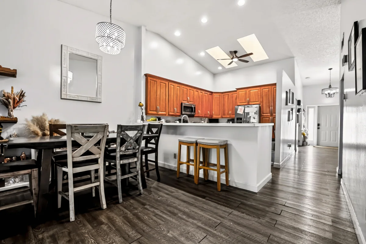 3257 Inverrary Blvd W, Lauderhill: photo 1 of 23