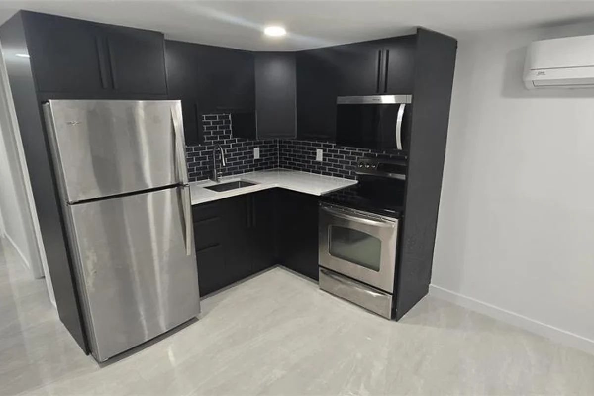 5310 SW 23rd Ter #2, Fort Lauderdale: photo 1 of 10