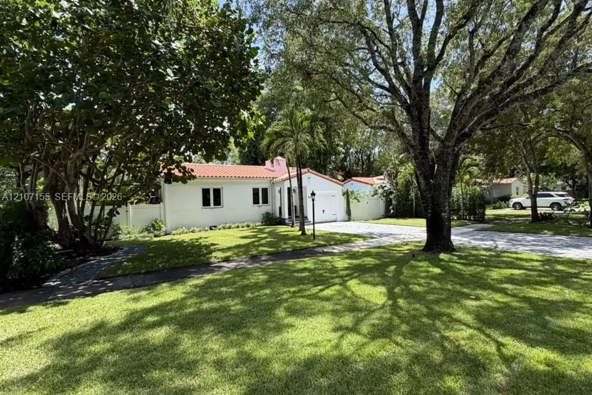 62 NW 105th St, Miami Shores: photo 1 of 18
