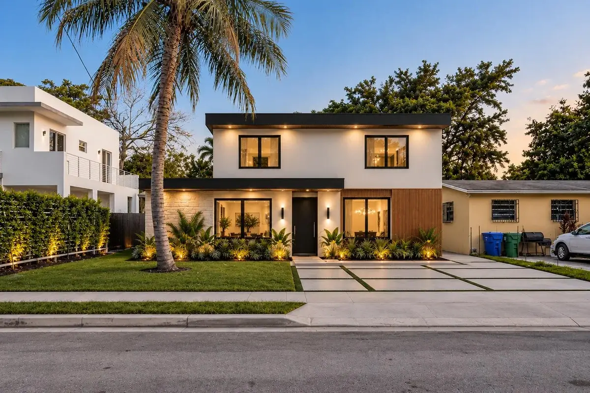 3763 Thomas Ave, Miami: photo 1 of 1
