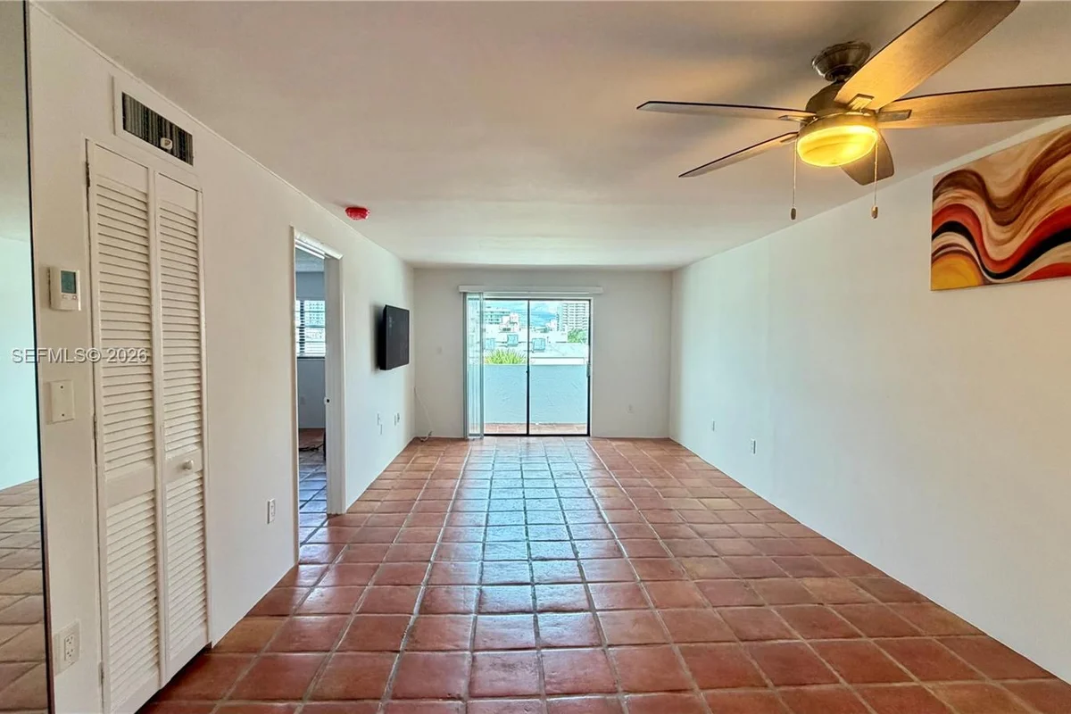 1418 Collins Ave #602, Miami Beach: photo 1 of 19