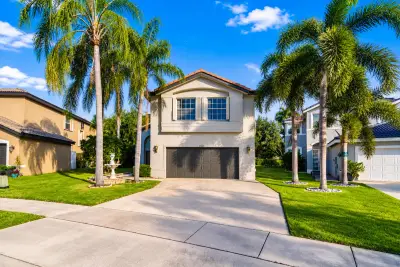 17621 SW 31st Ct, Miramar: photo 1 of 63