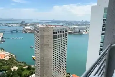 325 S Biscayne Blvd #4214, Miami: photo 1 of 11