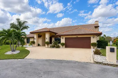 7719 NW 86th Way, Tamarac: photo 1 of 1