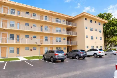 4191 NW 41st St #217, Lauderdale Lakes: photo 1 of 14