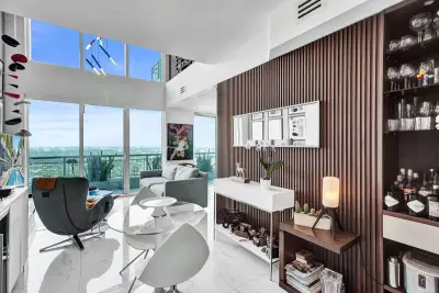 60 SW 13th St #3411, Miami: photo 1 of 49