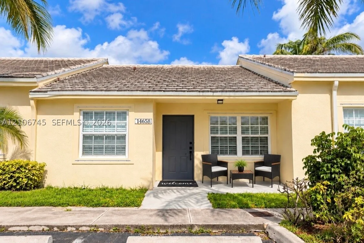 14658 SW 126th Pl, Miami: photo 1 of 29