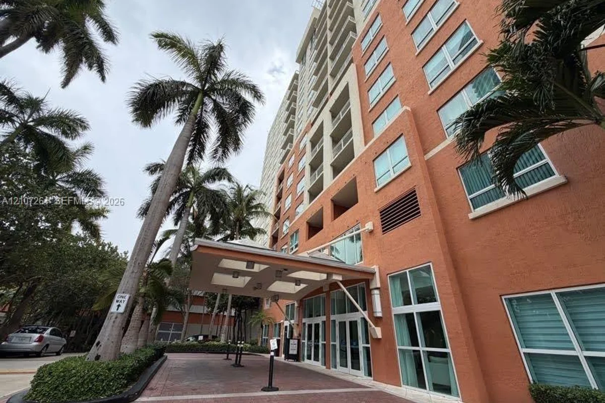 2000 N Bayshore Dr #126, Miami: photo 1 of 18