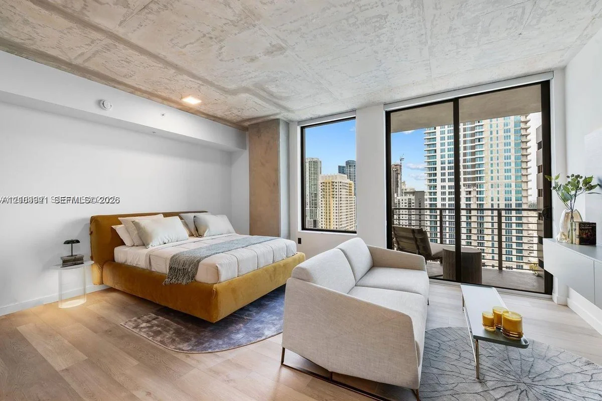 307 SW 5th St #2101, Fort Lauderdale: photo 1 of 22