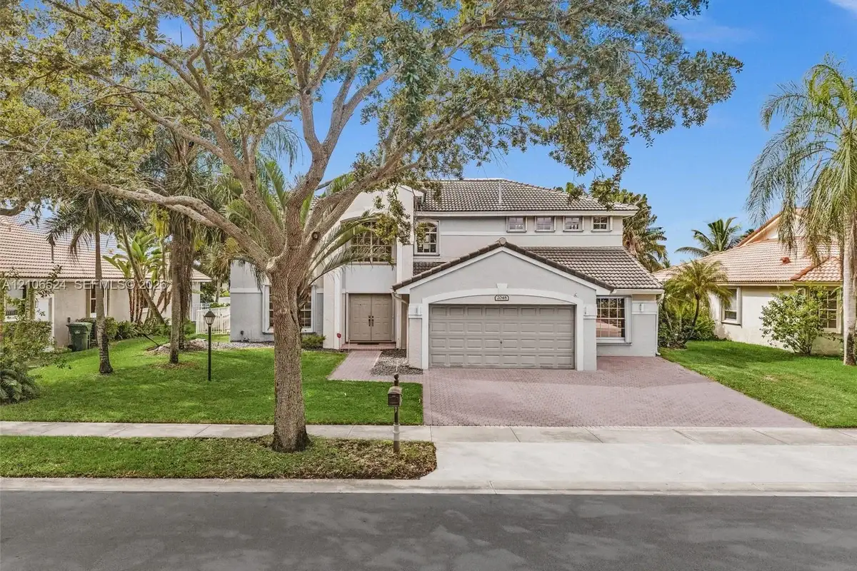 2048 NW 126th Ave, Pembroke Pines: photo 1 of 73