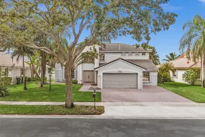 2048 NW 126th Ave, Pembroke Pines: photo 1 of 73
