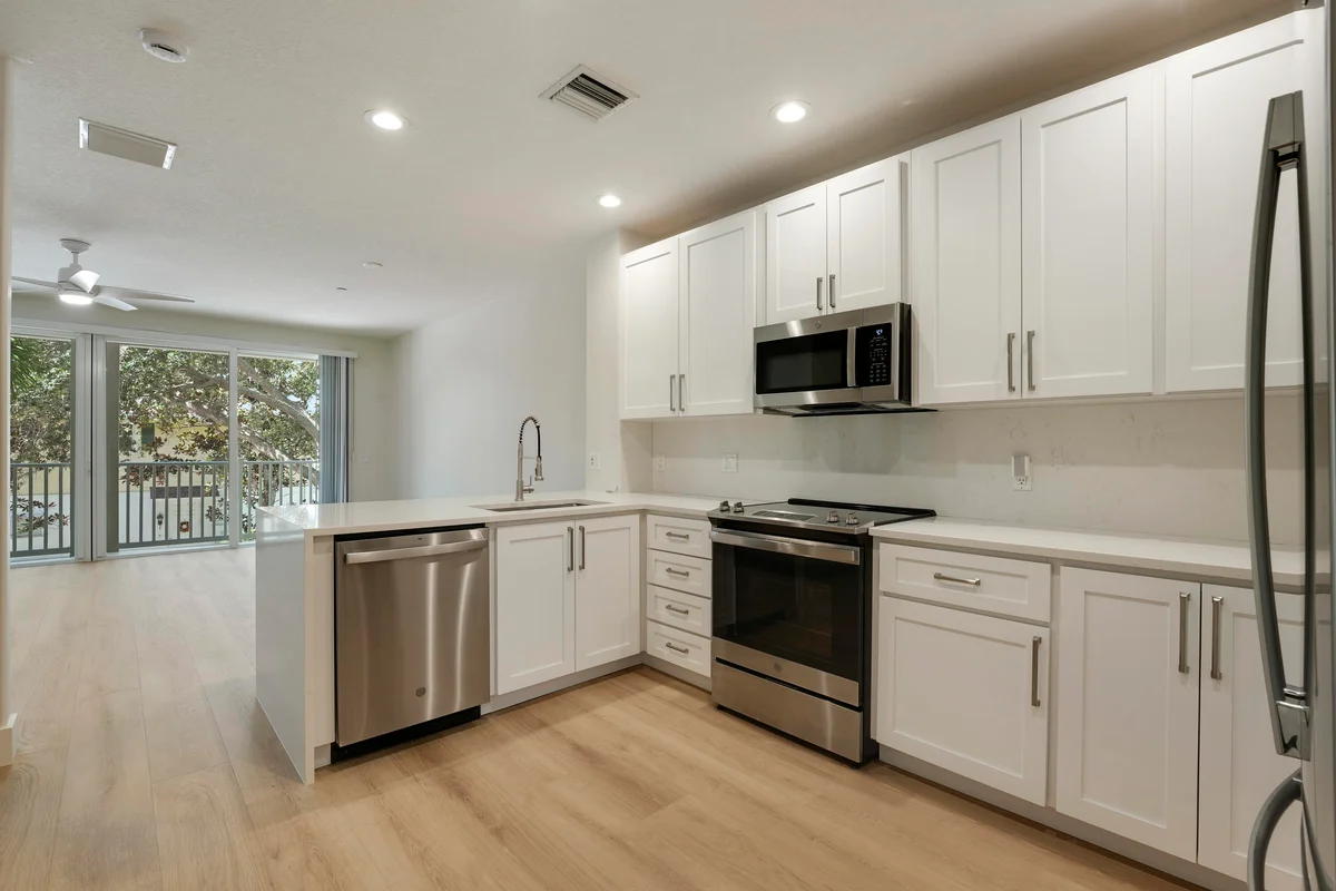3416 W Community Dr, Jupiter: photo 1 of 39