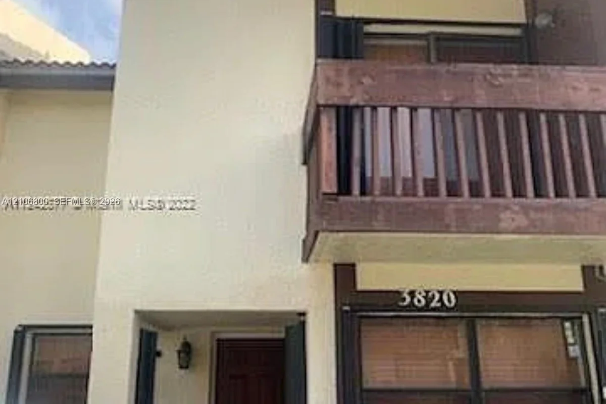 3820 SW 52nd Ave, Hollywood: photo 1 of 8