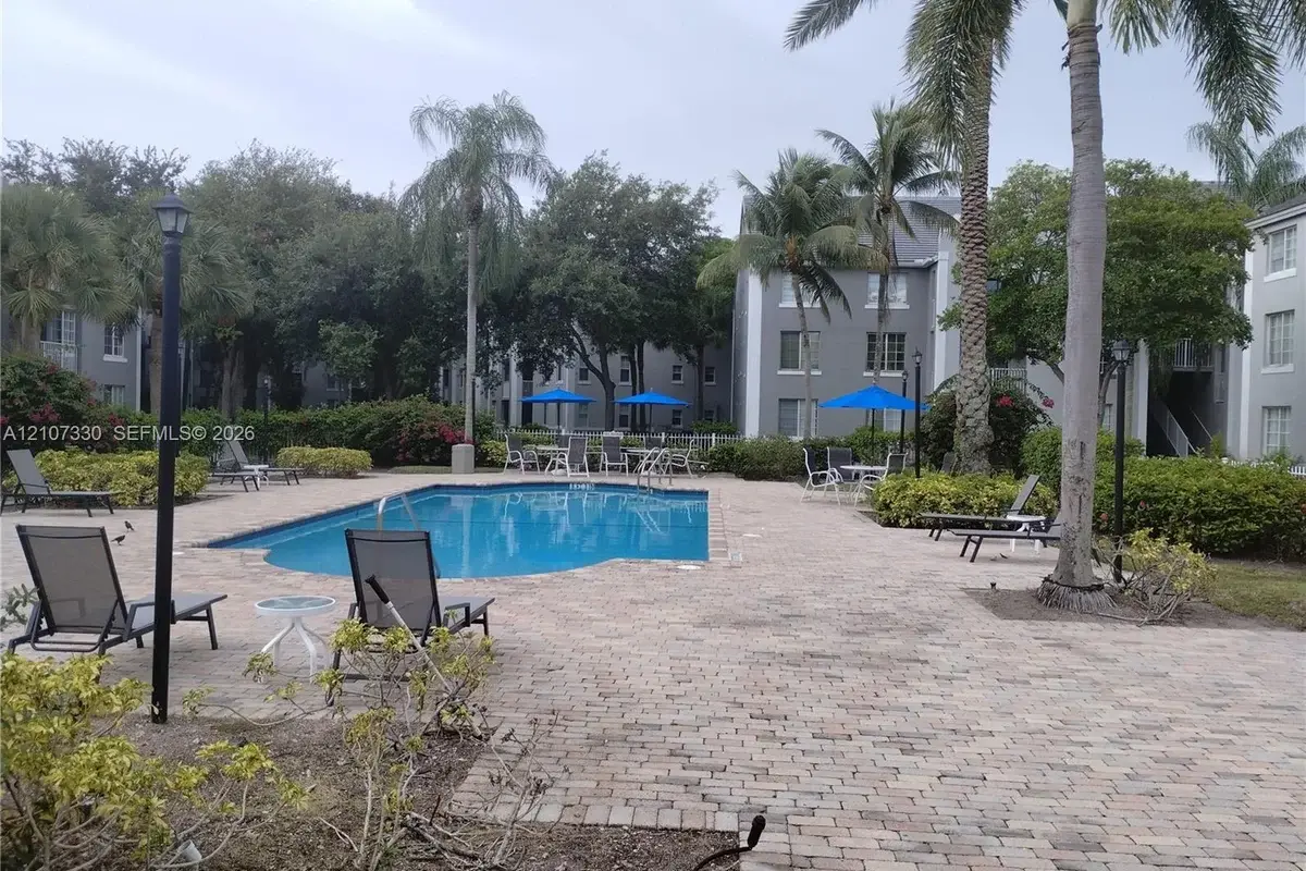 620 SW 111th Ave #107, Pembroke Pines: photo 1 of 2