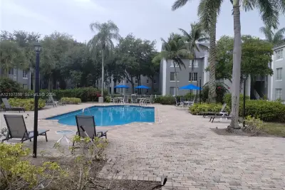 620 SW 111th Ave #107, Pembroke Pines: photo 1 of 2