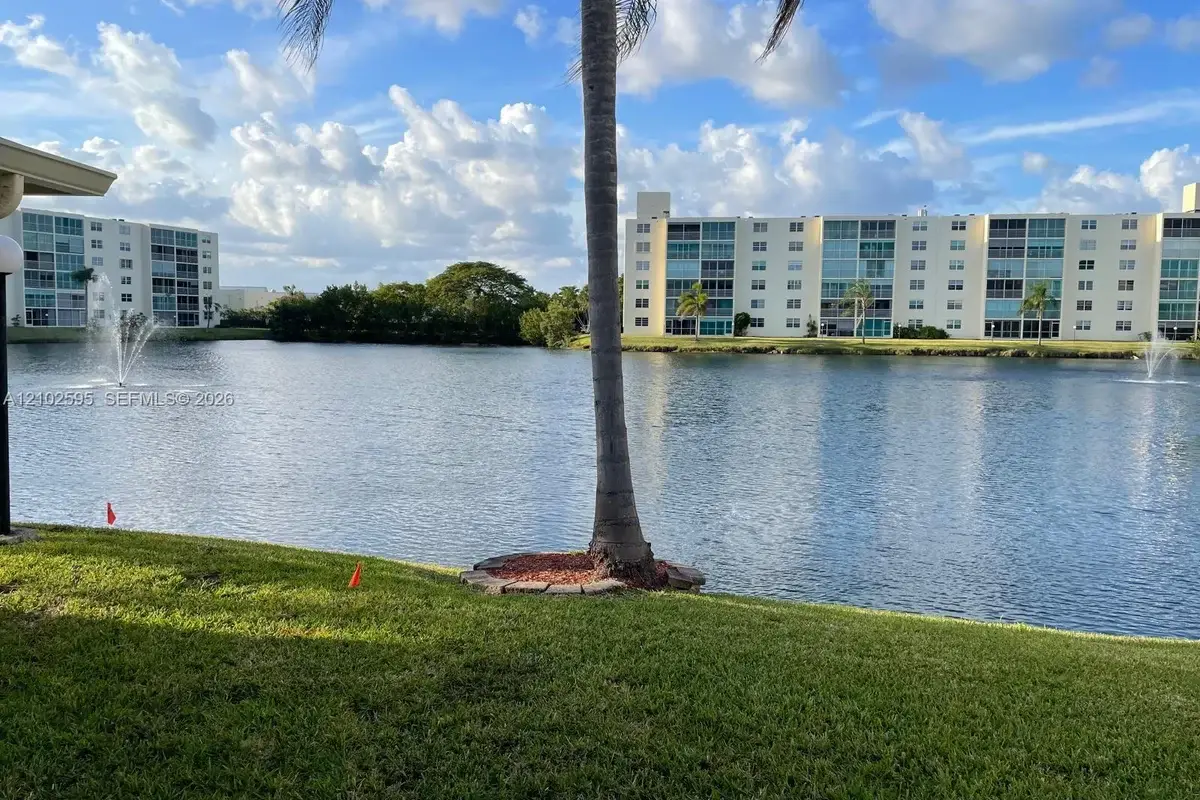 121 SE 3rd Ave #201, Dania Beach: photo 1 of 49