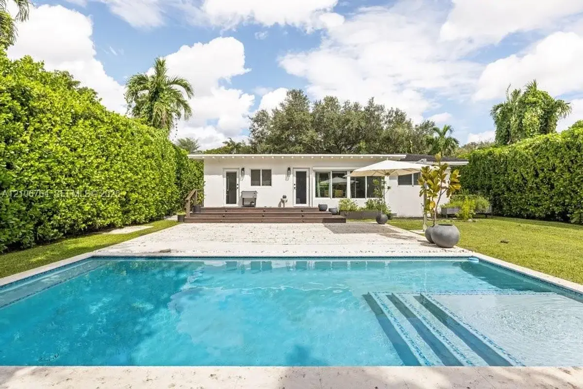 354 NE 91st St, Miami Shores: photo 1 of 27