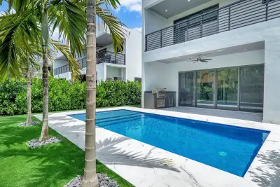 1620 NE 5th Ct #B, Fort Lauderdale: photo 1 of 32