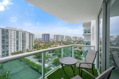 19370 Collins Ave #1108, Sunny Isles Beach: photo 1 of 15