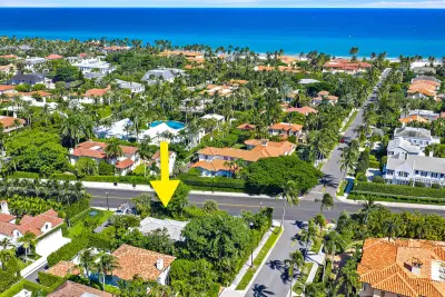 190 S County Rd, Palm Beach: photo 1 of 9
