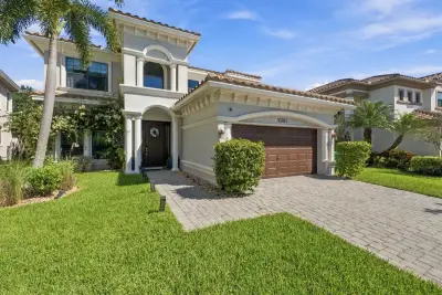 10385 Cameilla St, Parkland: photo 1 of 29
