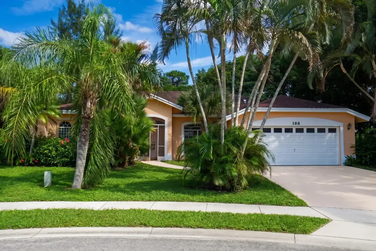 188 Gulfstream Cir, Royal Palm Beach: photo 1 of 42