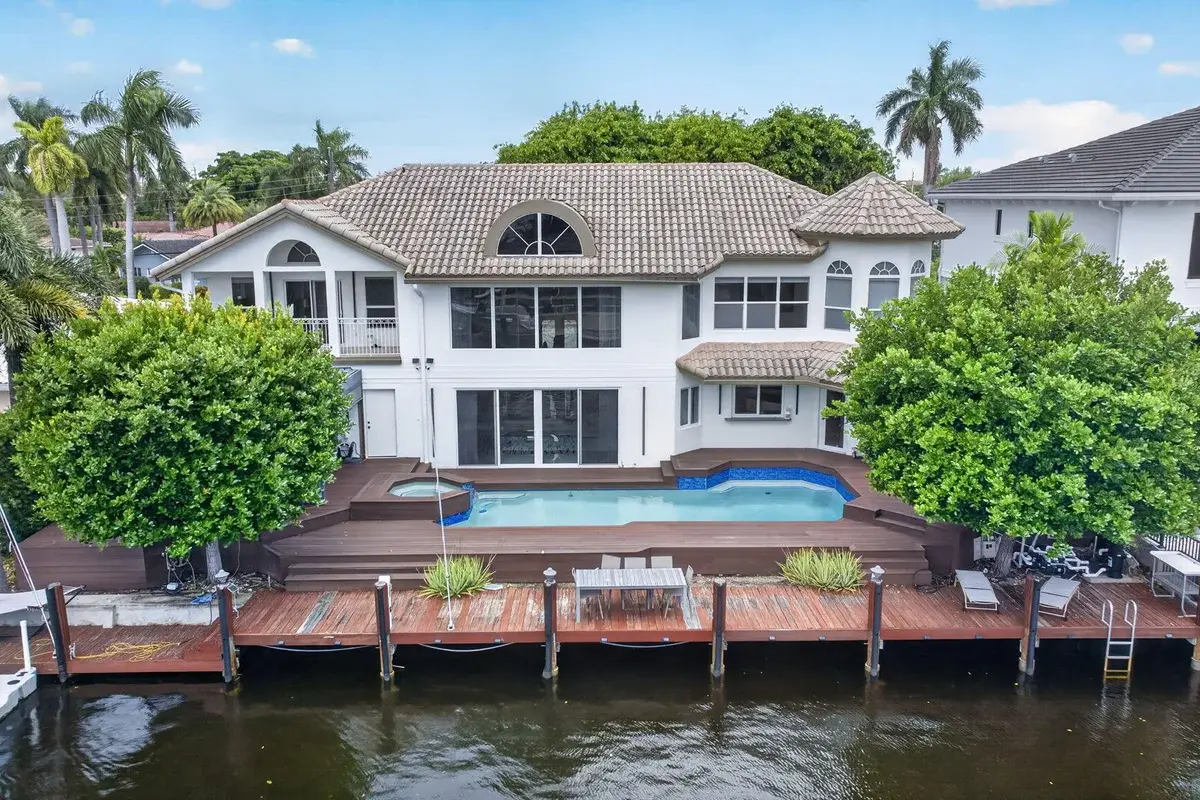 4130 NE 23rd Ave, Lighthouse Point: photo 1 of 1