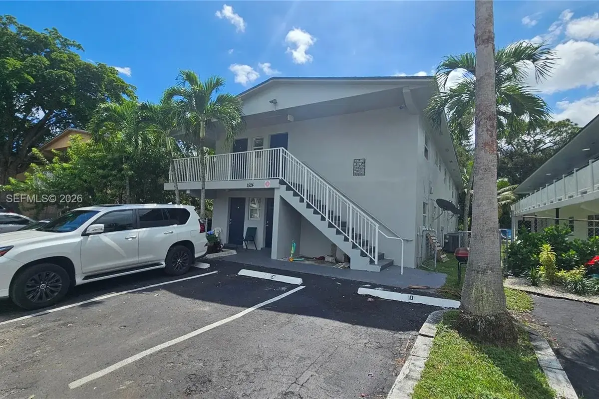 1524 SW 5th Pl #C, Fort Lauderdale: photo 1 of 13