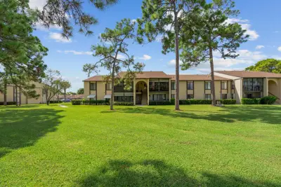 801 Sky Pine Way, Greenacres: photo 1 of 14