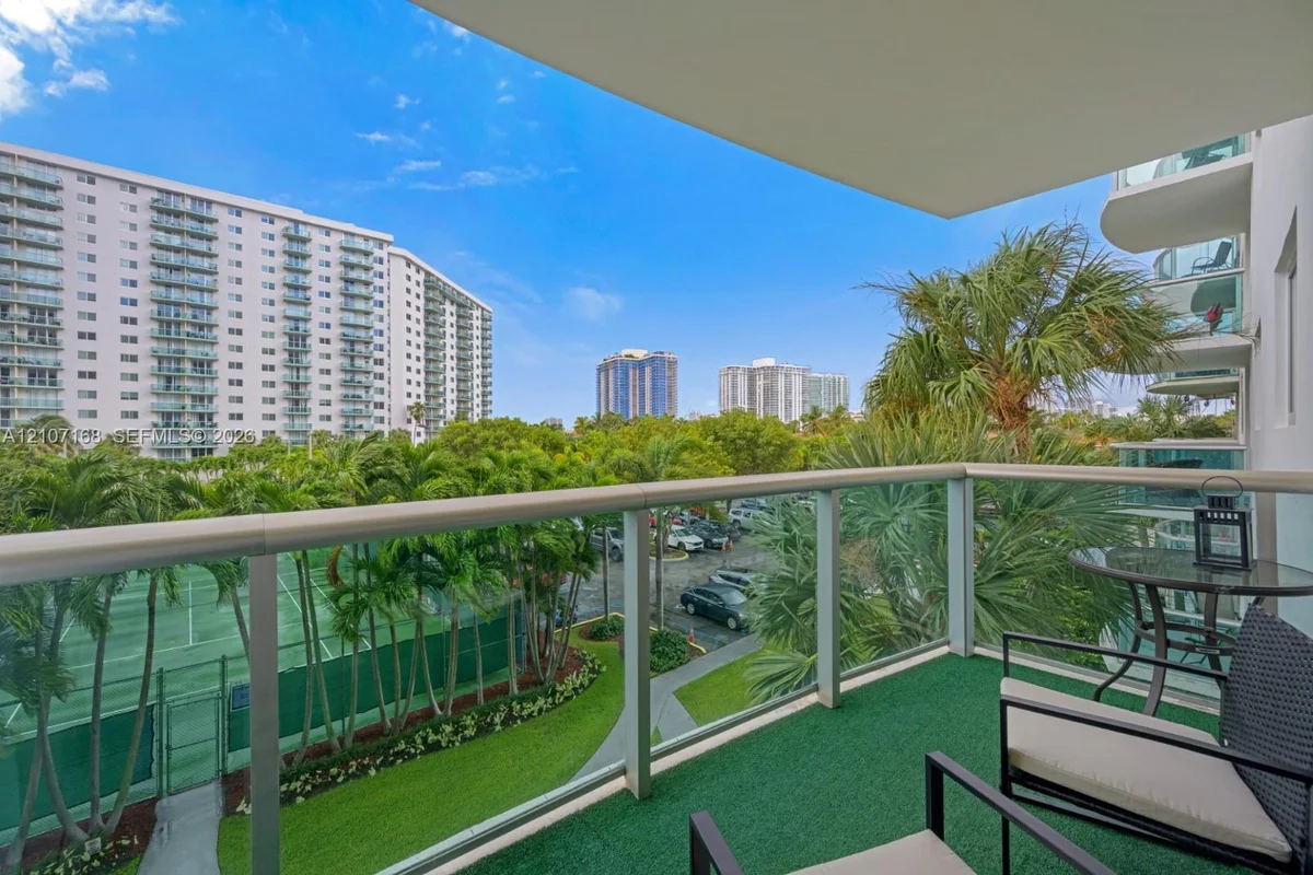 19370 Collins Ave #312, Sunny Isles Beach: photo 1 of 15