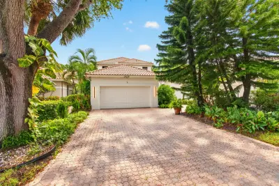 2478 NW 66th Dr, Boca Raton: photo 1 of 72