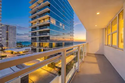 2030 S Ocean Dr #723, Hallandale Beach: photo 1 of 27