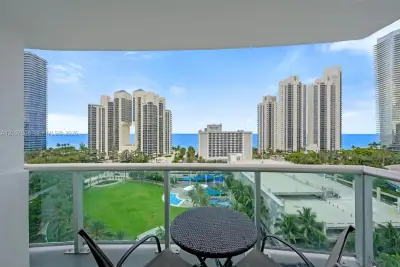 19370 Collins Ave #1405, Sunny Isles Beach: photo 1 of 15