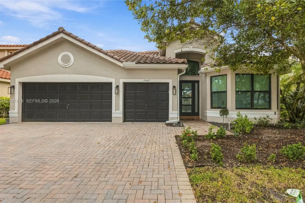 19305 Skyridge Cir, Boca Raton: photo 1 of 24