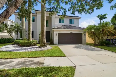 1154 Croton Ct, Weston: photo 1 of 2