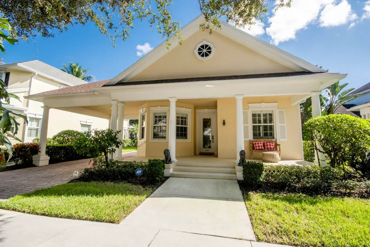 246 Barbados Dr, Jupiter: photo 1 of 40