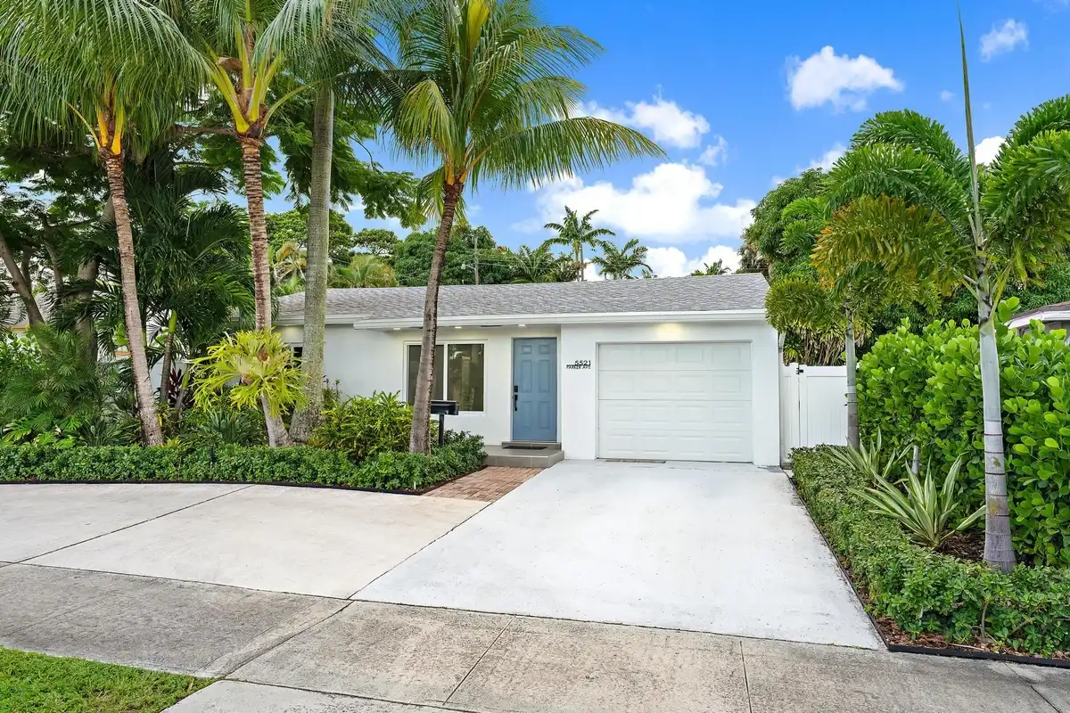 5521 Parker Ave, West Palm Beach: photo 1 of 38