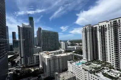 45 SW 9th St #2504, Miami: photo 1 of 19