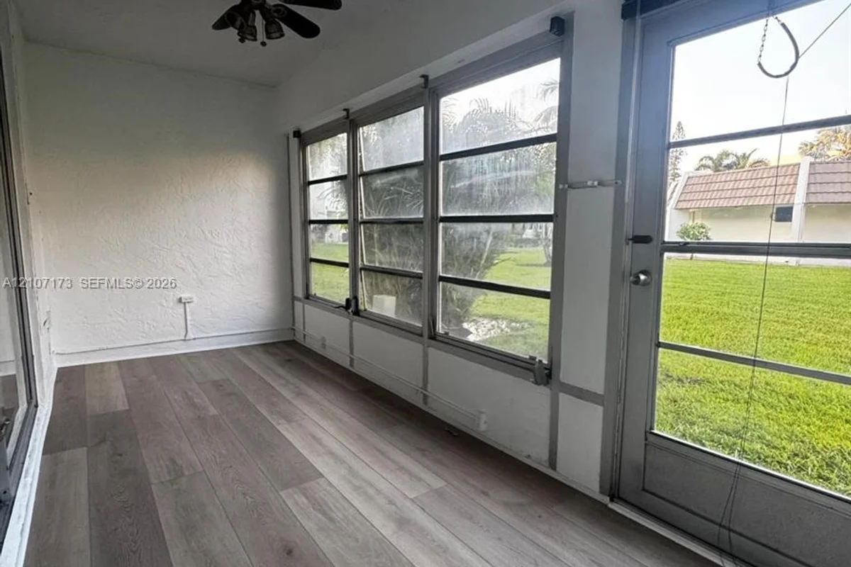 6700 Royal Palm Blvd #112D, Margate: photo 1 of 18
